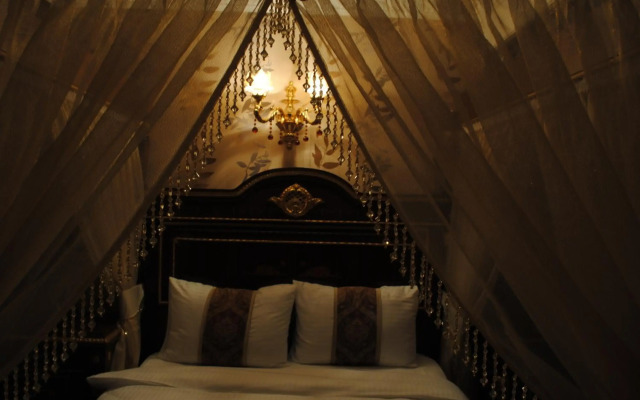 Marmaray Hotel