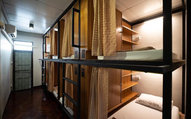 OYO 612 Hansa Hostel