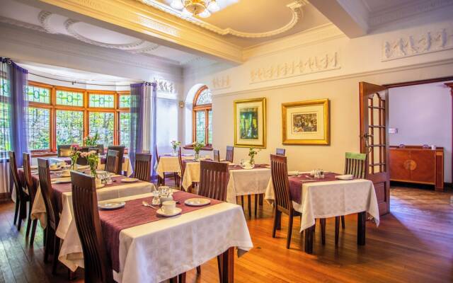 Cape Riviera Guesthouse