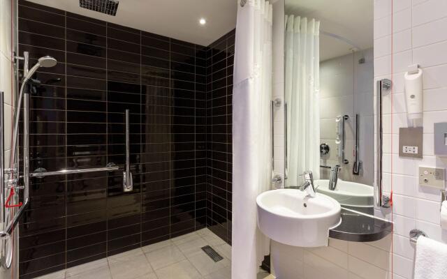 Holiday Inn Express London - Southwark, an IHG Hotel