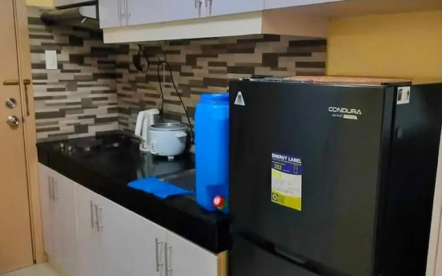 Spacious 1-bedroom Condo in Quezon City With Private Pool