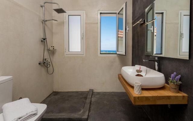 Astarte Villas - Asante 5 Bedroom Villa with Private Pool