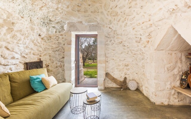 2670 Trullo Corni di Fiasco by Barbarhouse