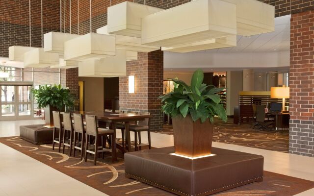 Sheraton Indianapolis Hotel at Keystone Crossing