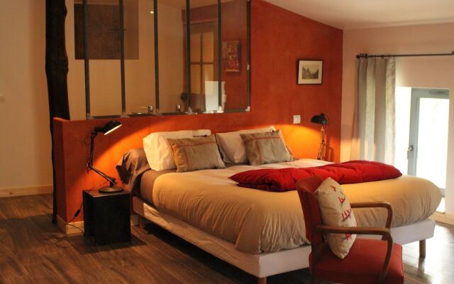 La Demeure Des Maitres