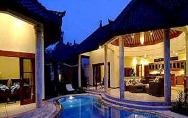 Bali Luxury Villa Golden