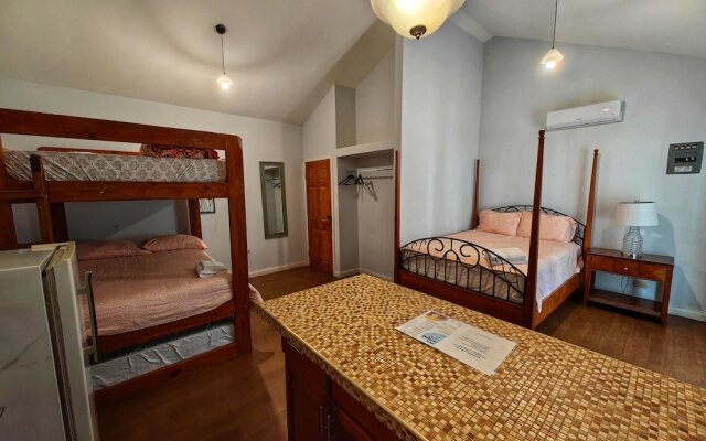 Hotel Cabañas River Park