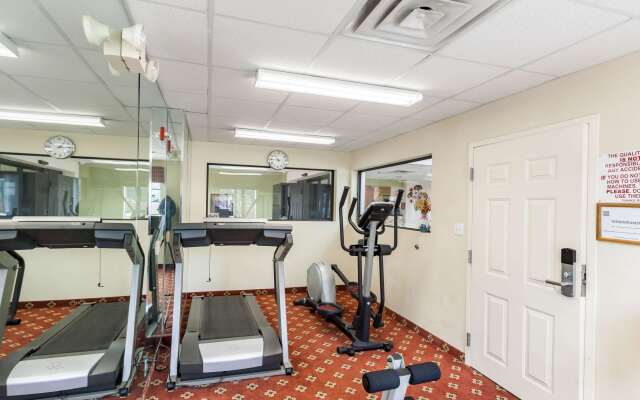 Quality Inn near SeaWorld - Lackland