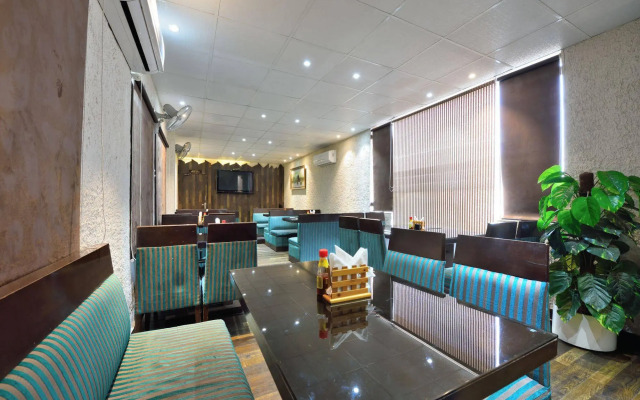 OYO 9761 Hotel Clark Heights