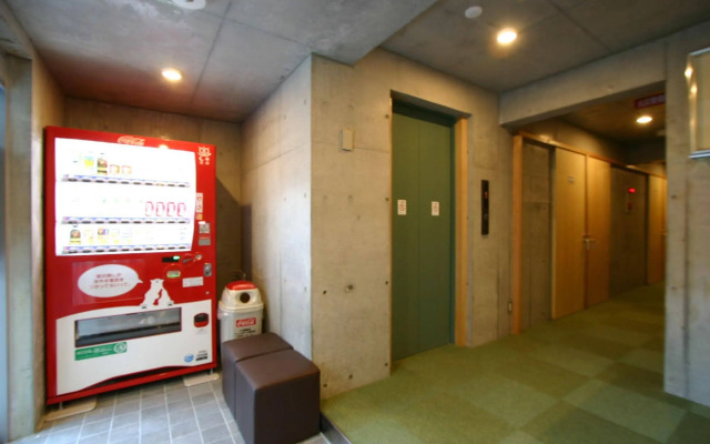 Weekly SHO Hotel Namba
