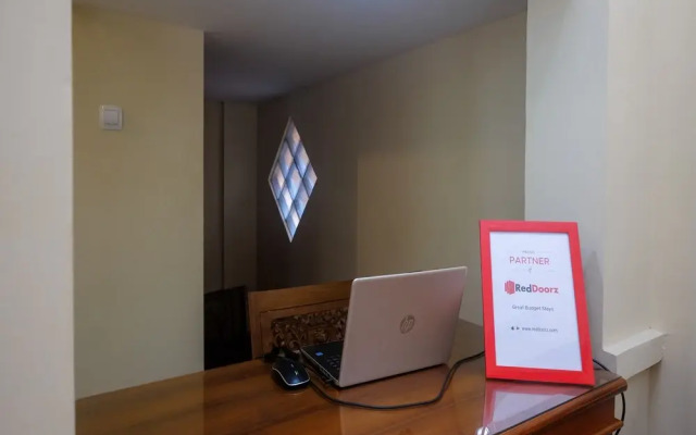 RedDoorz Syariah @ Klodran Solo