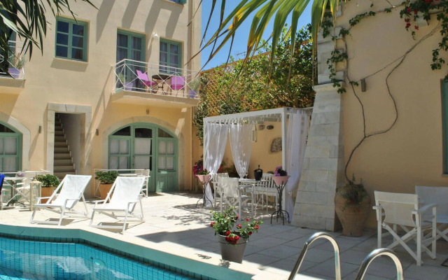Mythos Suites Boutique Hotel