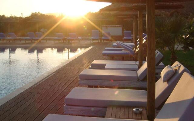 Double Bay Beach Hotel