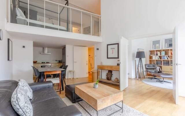 Chic 1BD Maisonette W/hot Tub, King's Cross!