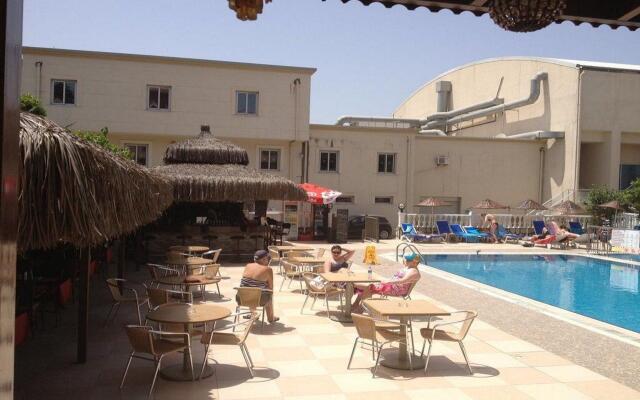 Amphi Apartments
