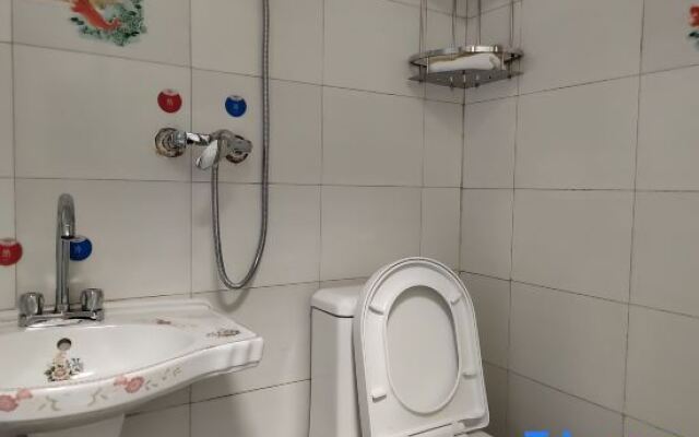 Luojiang Rainbow Hotel