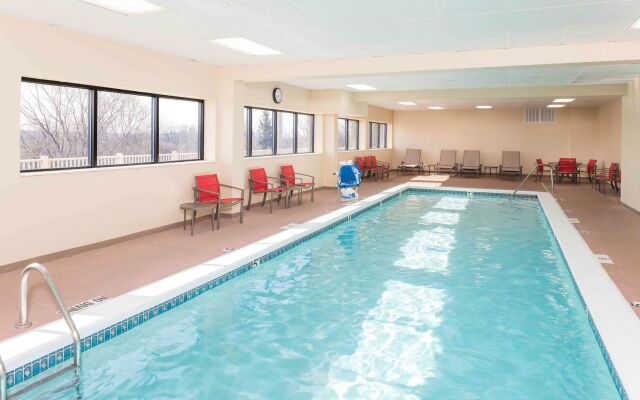 Hampton Inn Grand Rapids-North