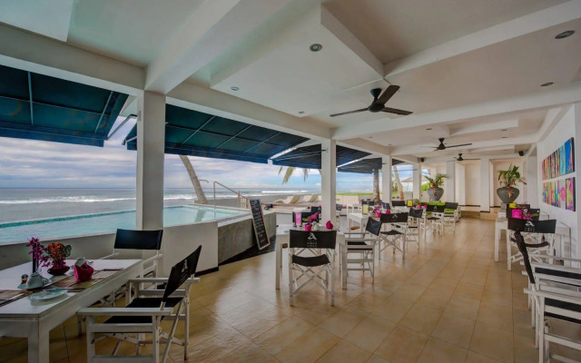 Cantaloupe Aqua Beach Club Hotel