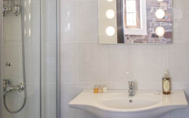 Beyaz Yali Butik Otel