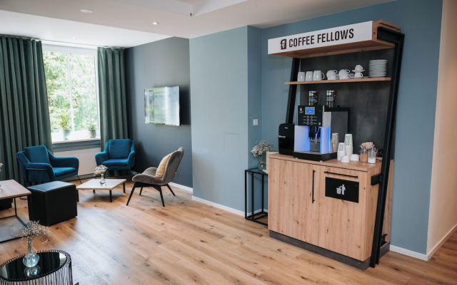 Coffee Fellows Hotel & Longstay