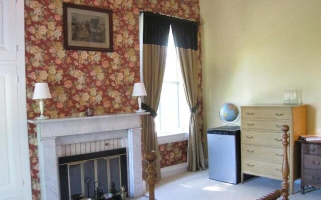 Allegheny Street Bed & Breakfast