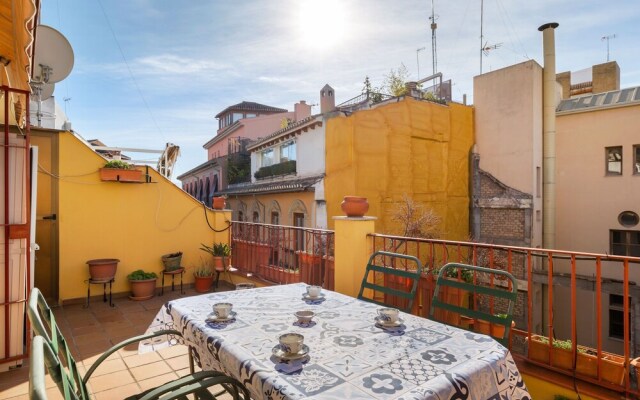 Quaint Apartment in Granda With Terrace