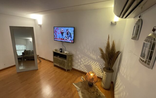 Great Deal Duplex In Siwar, 3 Bedrooms, Minimum 28 Days, Pool, Electricity 247