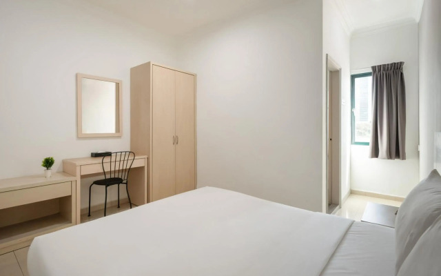 Golden View Serviced Apartment
