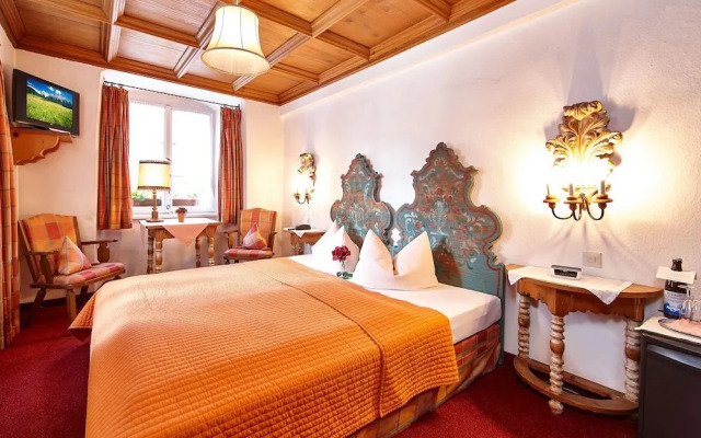 Alpenrose Traditionsgasthof Mittenwald