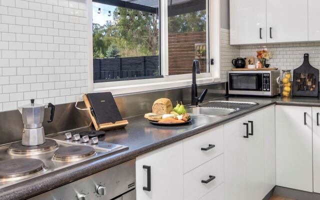 Three Beaches - Chic Eco Home Tasmania