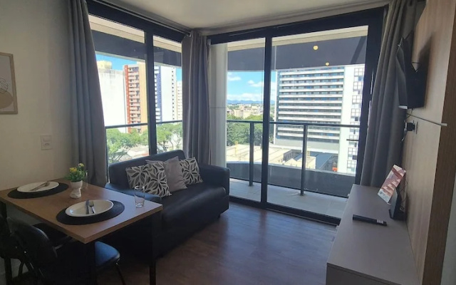 Easy Life Campos Salles by Xtay