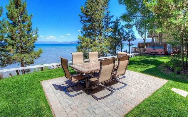 Cyh1281- Tahoe Acres 5 Bedroom Home