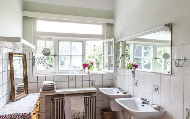 Double Room With A Balcony and Garden View