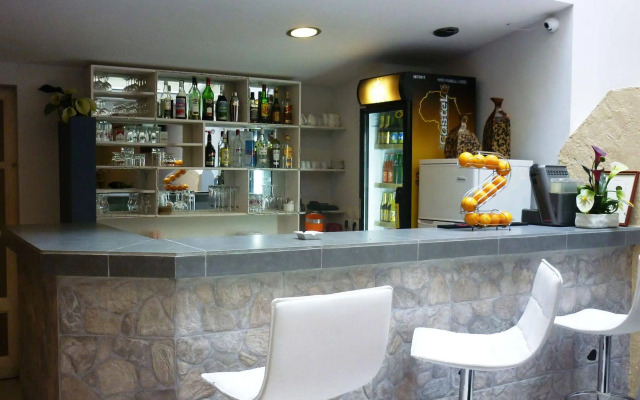 Sargal Hotel