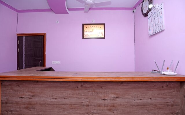 OYO 19406 Hotel Janta Palace