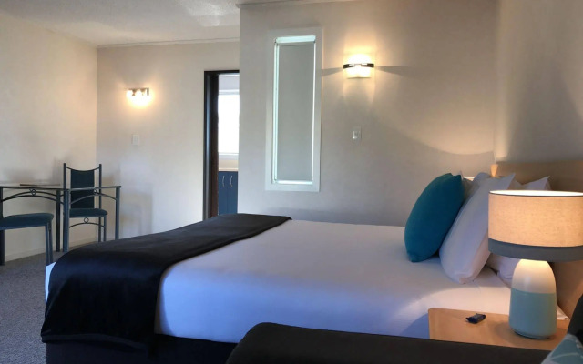 Hacienda Motor Lodge