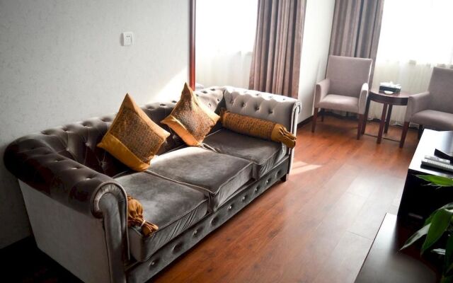 Qianyuan Jingyang (Eastern King) Hotel