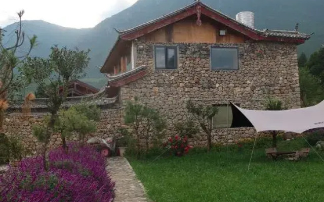 Lijiang Shanshui Tan Homestay