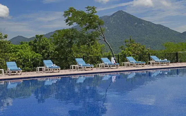 El Corazón Resort