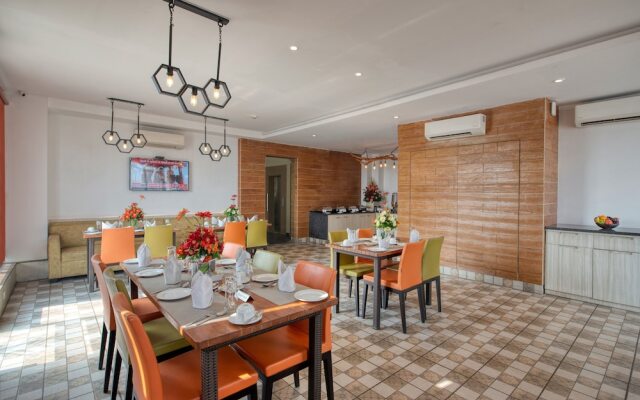 Hotel Deep Clarks Inn Lucknow
