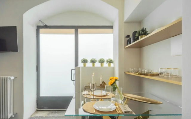 Como Dreams Apartments by Rent all Como