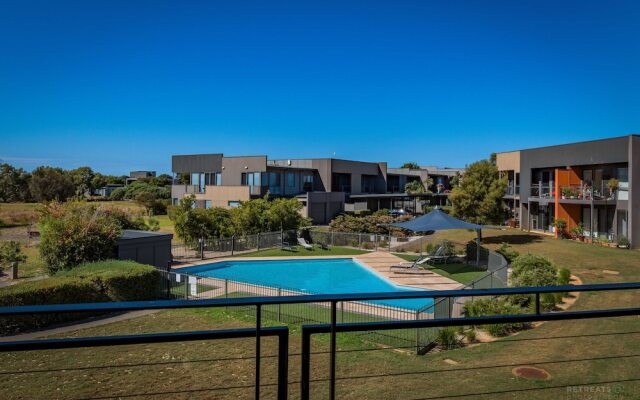 Poolside 3 Bedroom Condo