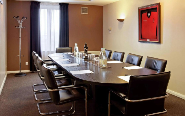 ibis Rugby East