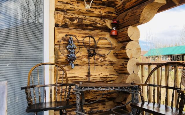 Wrangell Mountain Lodge