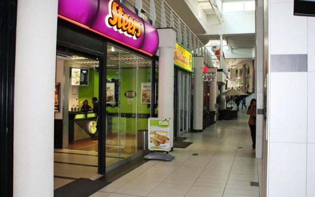 Hillside Executive Accommodation Maerua Mall
