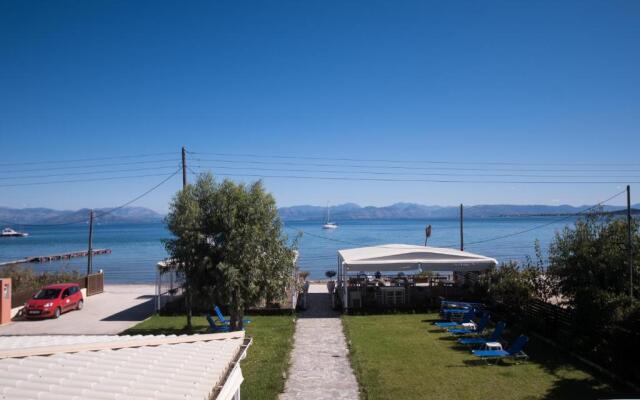 Christina Beachfront Rooms By Hotelius