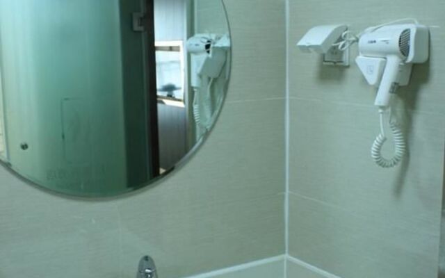 Shengting Business Hotel