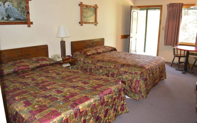 Rimrock Lodge