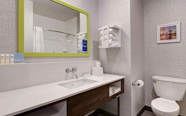 Hampton Inn and Suites by Hilton Canal Winchester Columbus
