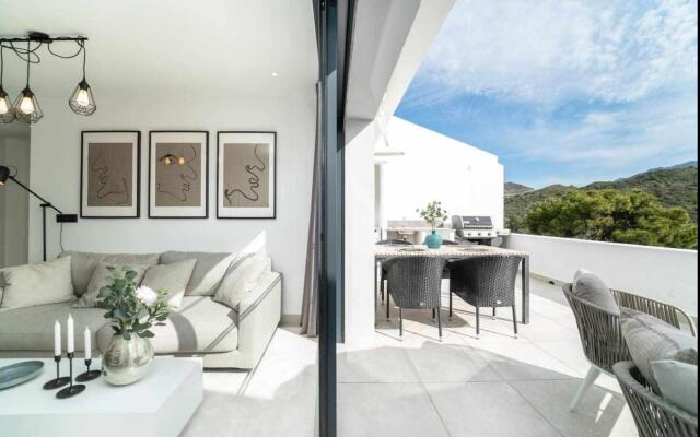 Mirador Bright, modern apt in La Quinta